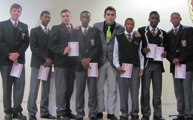 Seuns hokkiespan saam met mnr Ludwig Schutz, afrigter 